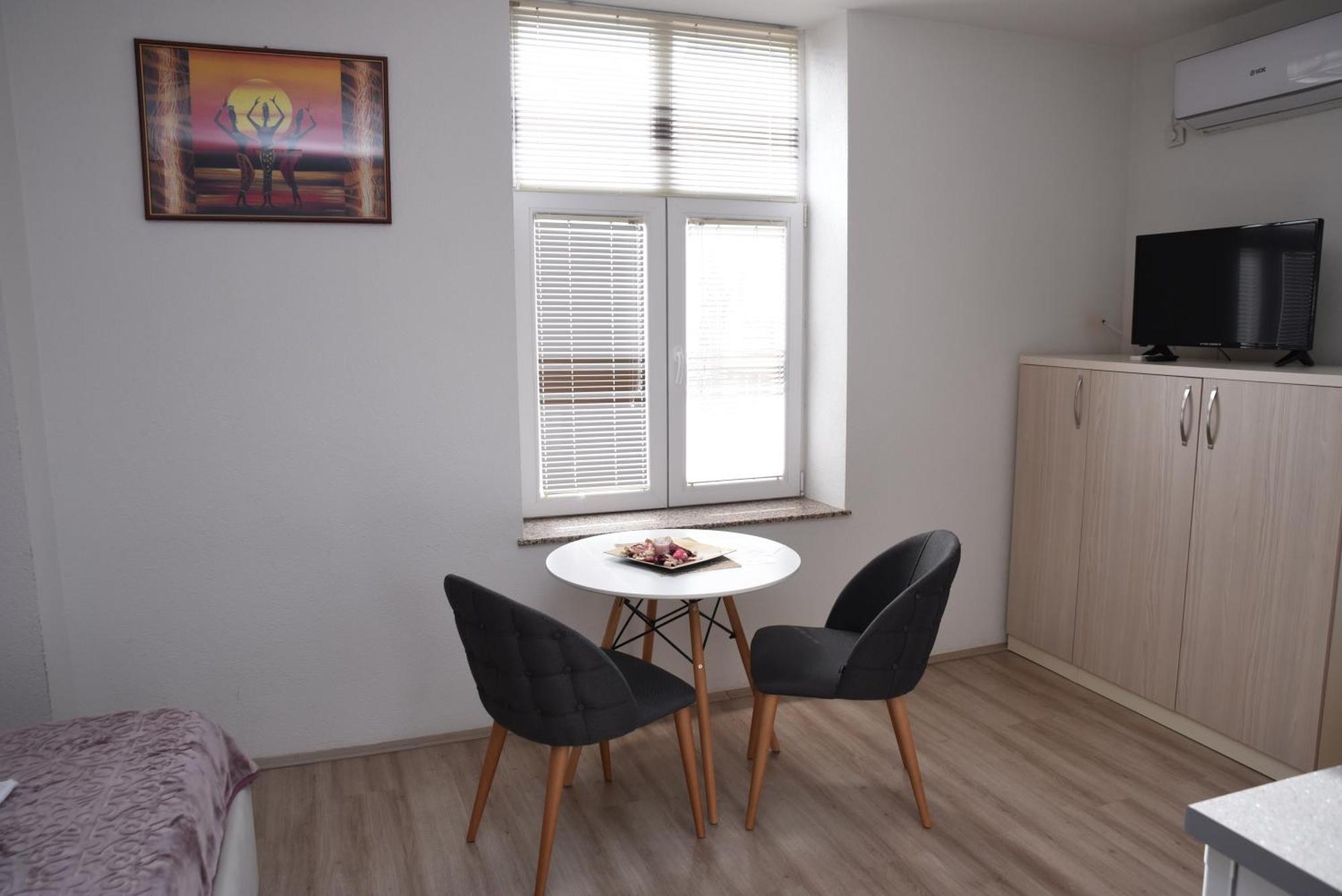 Rooms Filip บิโตลา ภายนอก รูปภาพ